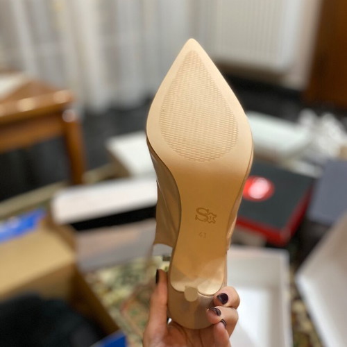 Nude pumps new, pointed toe with 10cm heel Sofia Manta