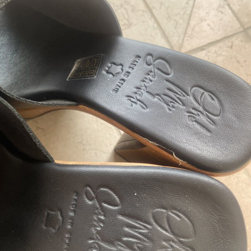 Leather platform slippers like new, size 40, black