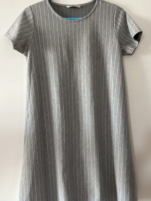 Stradivarius dress like new, size S, white and grey