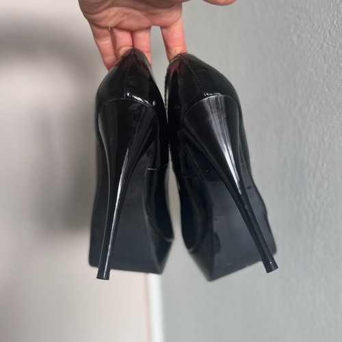 Speed Limit 98 patent leather stiletto heels size 38 used