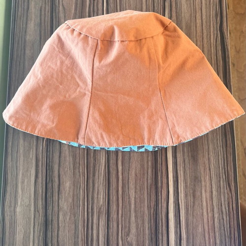 Zara women's reversible hat like new, small, multicolor