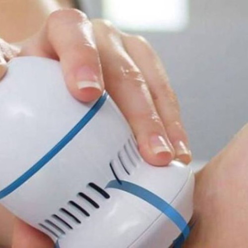 Device for Removing Rough Skin on Heels and Hands new