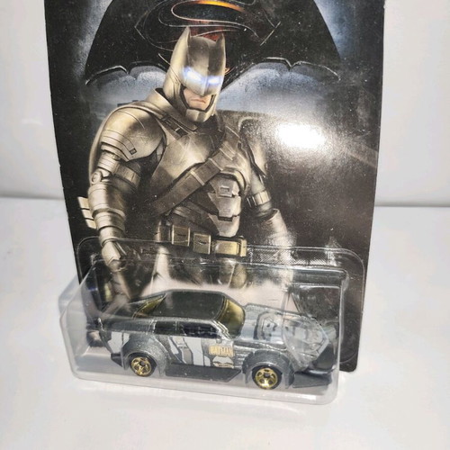 Hot Wheels Diecast DC Superheroes Batman Mad Manga 1:64 Scale New