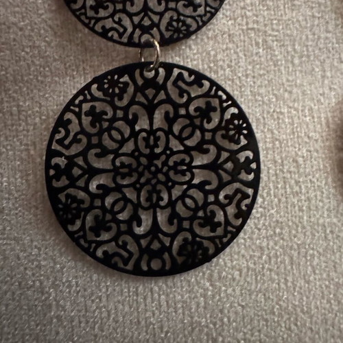 Long earrings like new, black