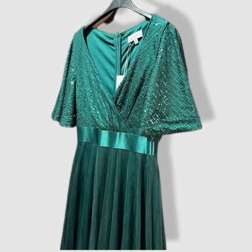 Evening dress new with sequins and tulle green size M