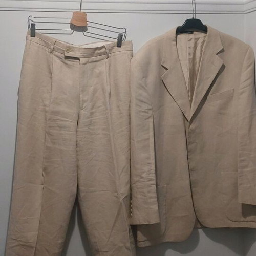 Prince Oliver men's suit used, size 52, beige