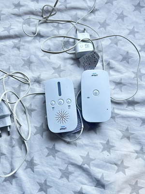 Philips Avent baby monitor with transmitter and receiver