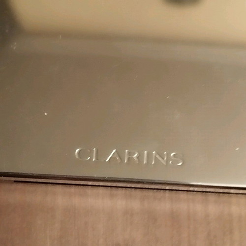 Clarins eyeshadow palette like new