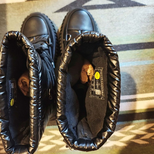 Buffalo Zafir winter boots new, size 40, black