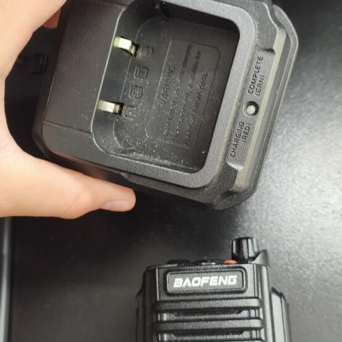 Baofeng UV 9R Transceiver like new with antenna battery charger