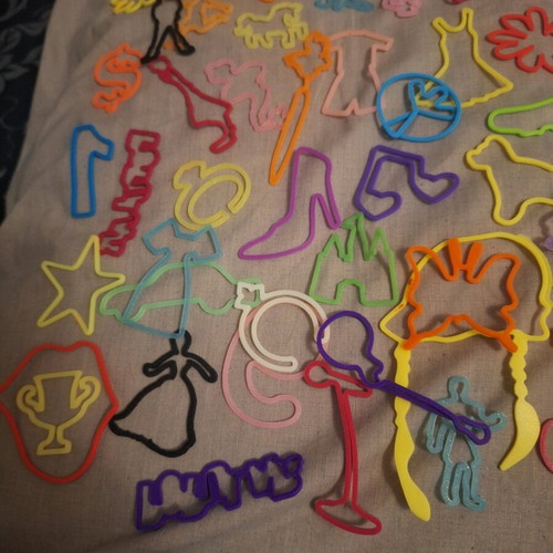 Silly Bandz collection like new, 65 pieces, some collectible