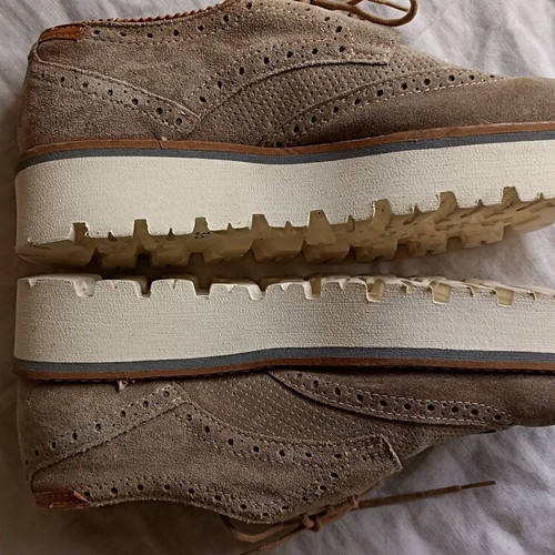 Kricket women's shoes like new, beige, size 38