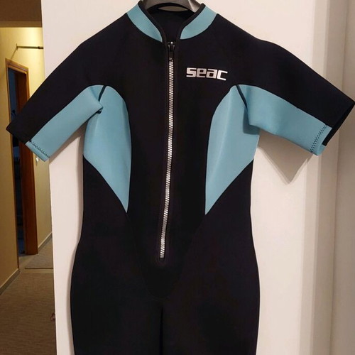 Seac women's swimming suit new, large
