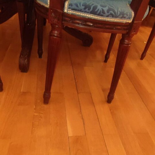 Dining set round table 1960s with 2 extension leaves and 6 carved chairs like new