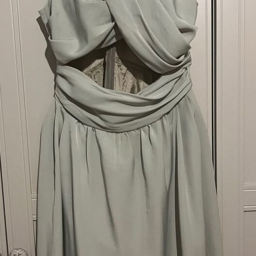 Karavan dress new, size medium, soft pistachio green