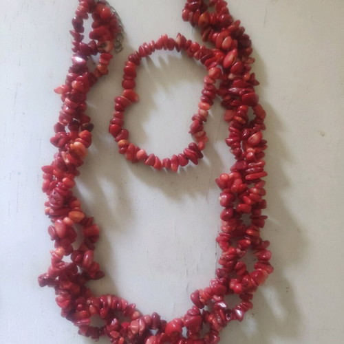Necklace and bracelet used with real stone, red