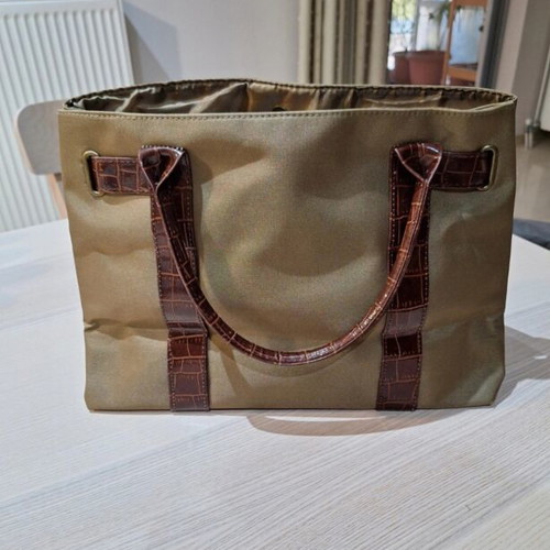 Medium olive handbag with large capacity