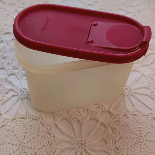 Tupperware food storage set used containers