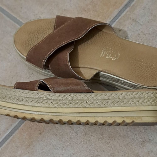 Leather flatform sandals, size 38, beige and brown