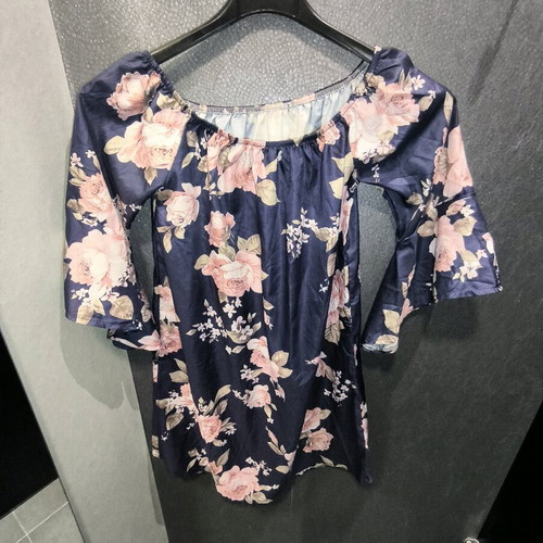 Long blouse with flowers and butterfly sleeves like new, size S