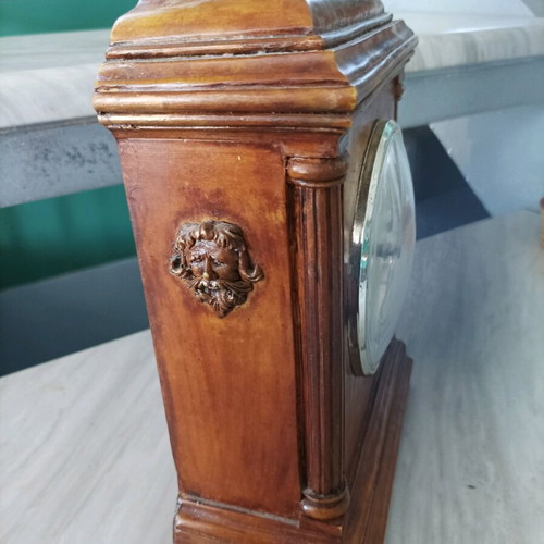 Vintage battery clock functional