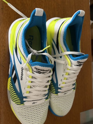 Reebok tennis shoes like new, colorful, size 41