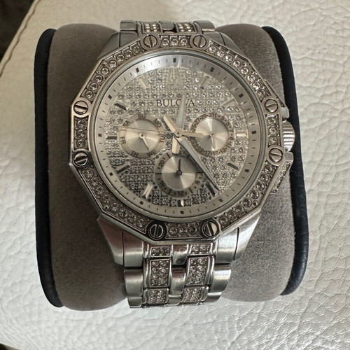 Bulova Crystal Swarovski Watch 41.5mm like new, unisex, silver