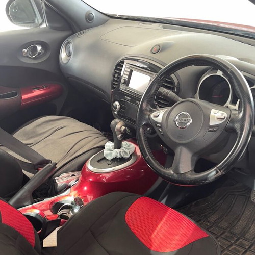 Nissan Juke 2011 1.6 automatic used, red