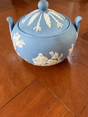 Wedgwood ζαχαριέρα σαν καινούργιο, διάμετρος 11 εκατοστά