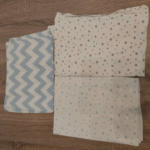 Baby crib sheets with elastic like new for boy