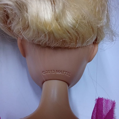 Barbie Dreamtopia Endless Hair Kingdom doll, 43 cm