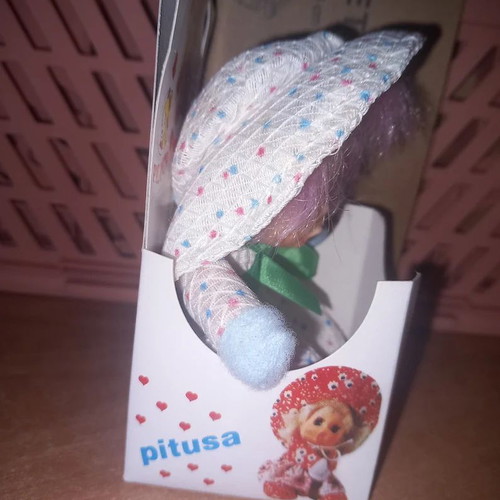 Vintage Pitusa Doll Spanish Version by El Greco, like new