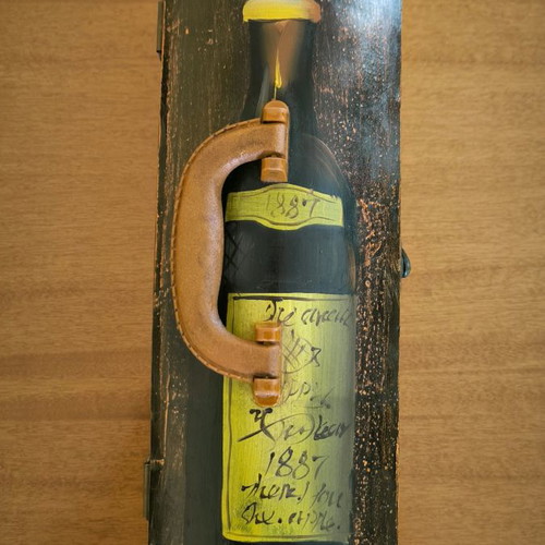 Vintage wooden wine case hand-painted
