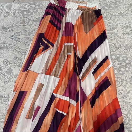 Desiree skirt used once, multicolor, size M