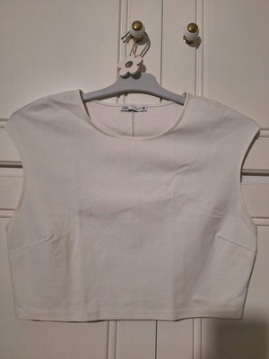 Zara crop top white elastic like new, size L