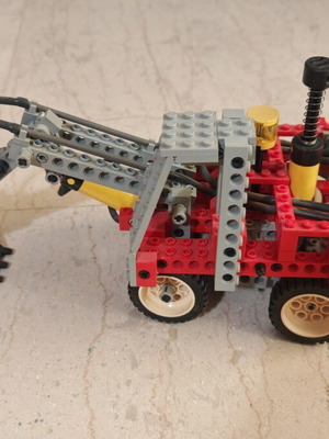Lego Technic 8837 Pneumatic Excavator vintage 1992, σαν καινούργιο