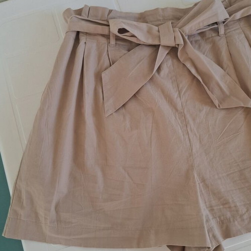 Zara high-waist beige shorts like new, medium/large