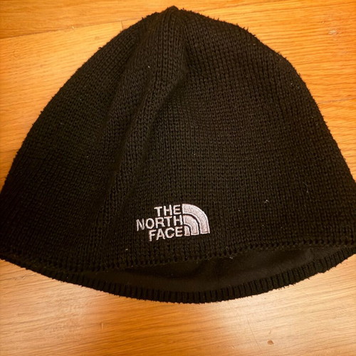 North Face beanie like new