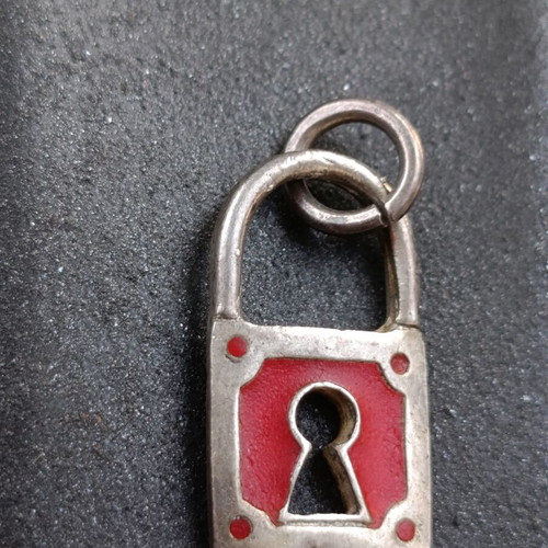 Silver pendant lock 900 silver used