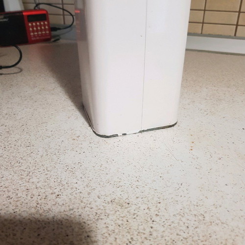 Metal pasta container used in good condition