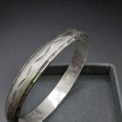 Silver Handmade Carved Bracelet 925, diameter 6.5cm