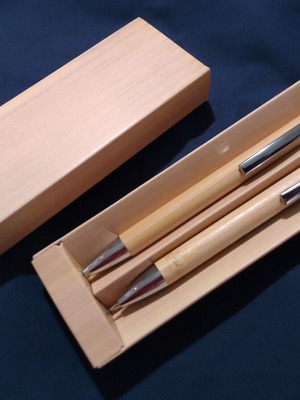 Pen and mechanical pencil set new, beige wood in box