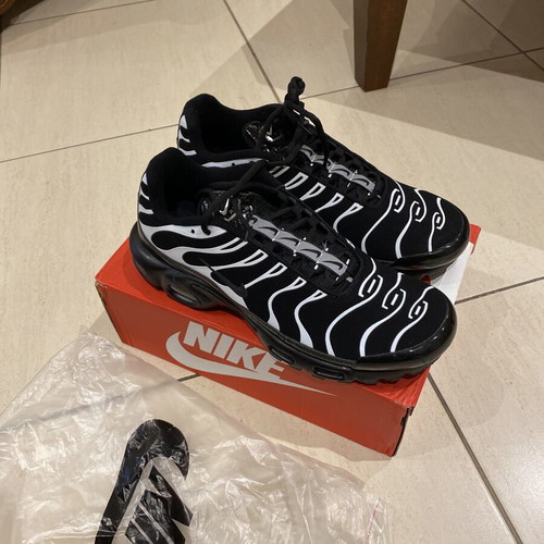 Nike Tn men's shoes black/white new size 45