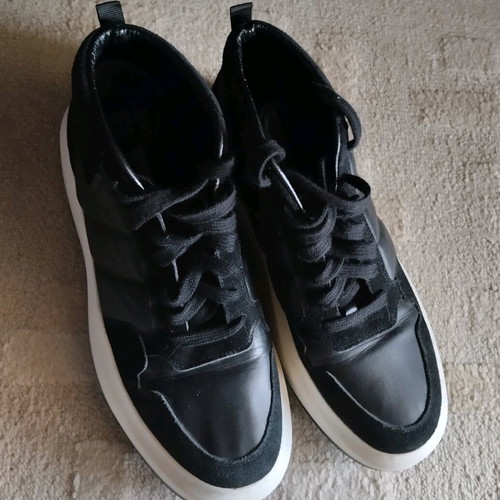 Men's shoes boot style like new, size 42, black