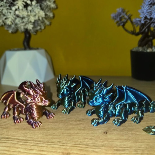 Dragon miniature figure new, detailed fantasy collectible