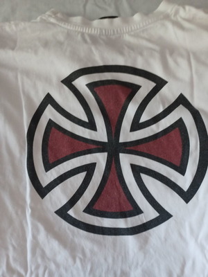 Independent Truck Co. Iron Cross Long Sleeve Shirt Large like new, white