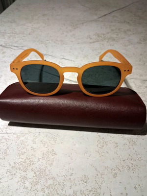 Reborn sunglasses new, unused