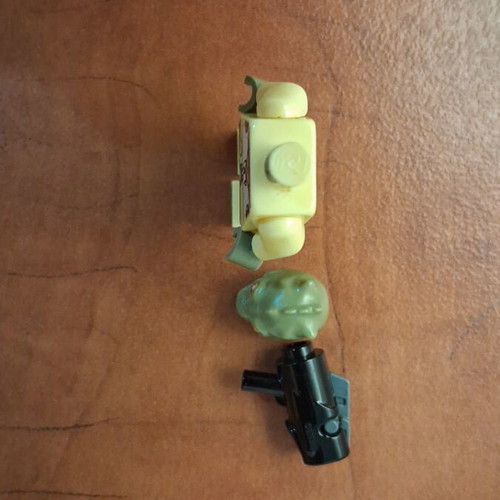 LEGO Star Wars Bossk Minifigure sw0828, rare bounty hunter