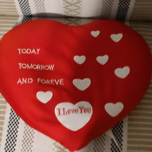 Stuffed heart from Rezerva in excellent condition