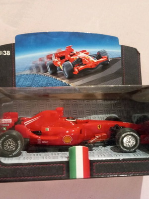 Μινιατούρες Ferrari 1:38 καινούργιο με κουρδιστό μοτέρ και προγραμματισμό πορείας
